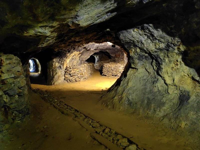 Kopalnie opali - skarby Słowacji ukryte pod ziemią
